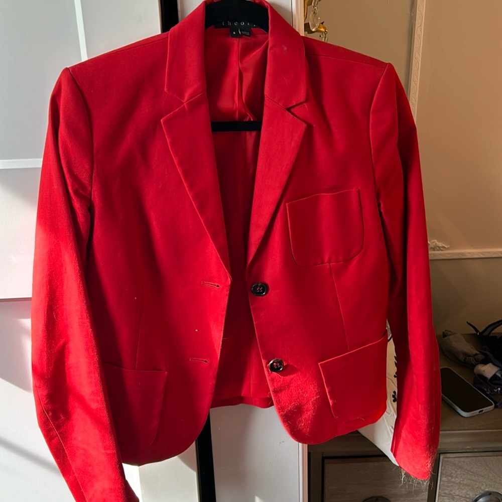 Red blazer - size 6 - Theory